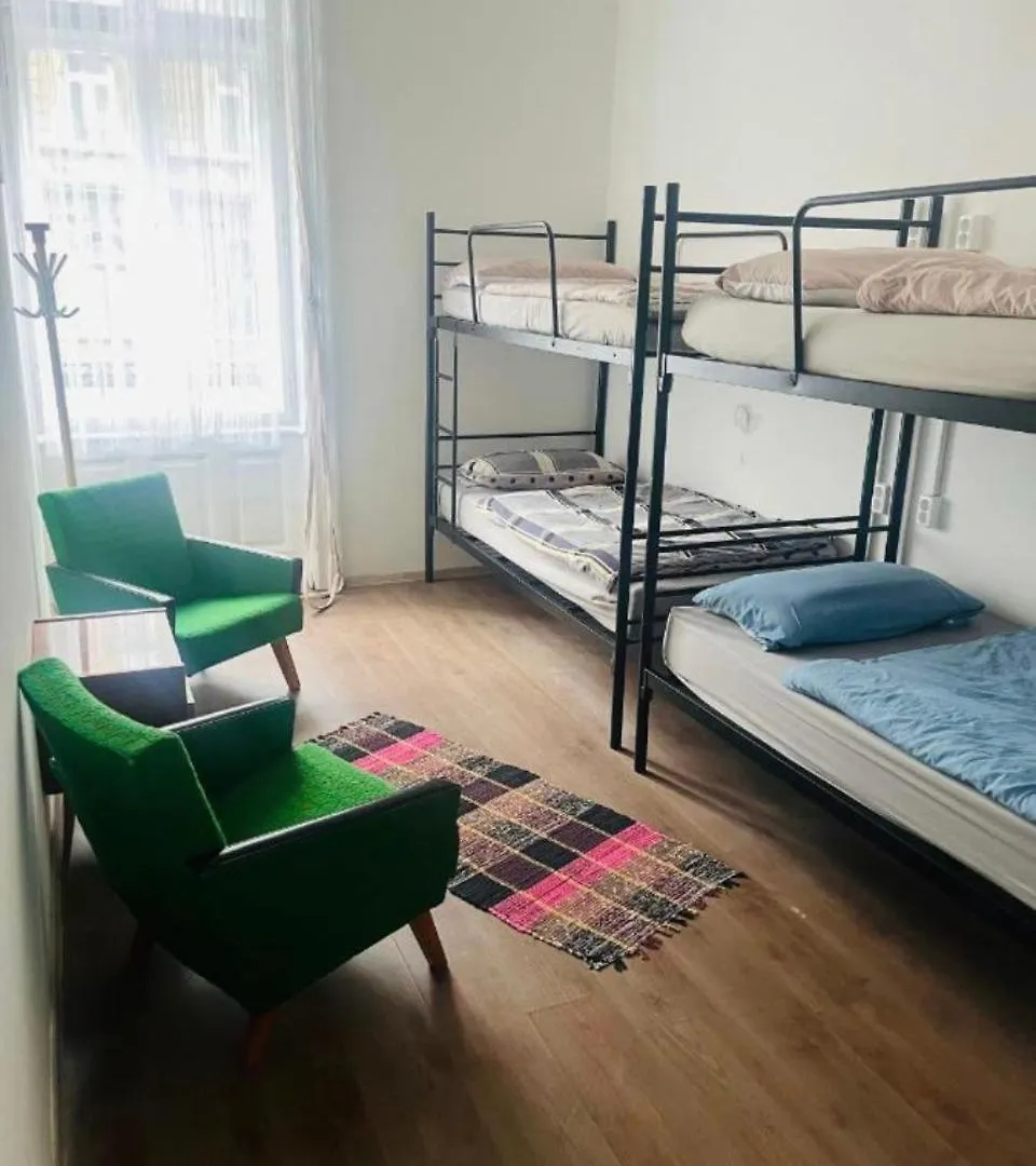 Doxie Hostel - Beds And Dorms Budapest